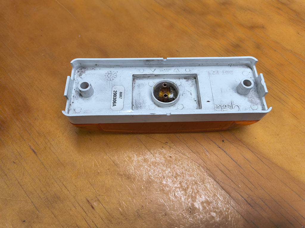 46873 - Amber Sealed Turtleback II Clearance Marker Lights