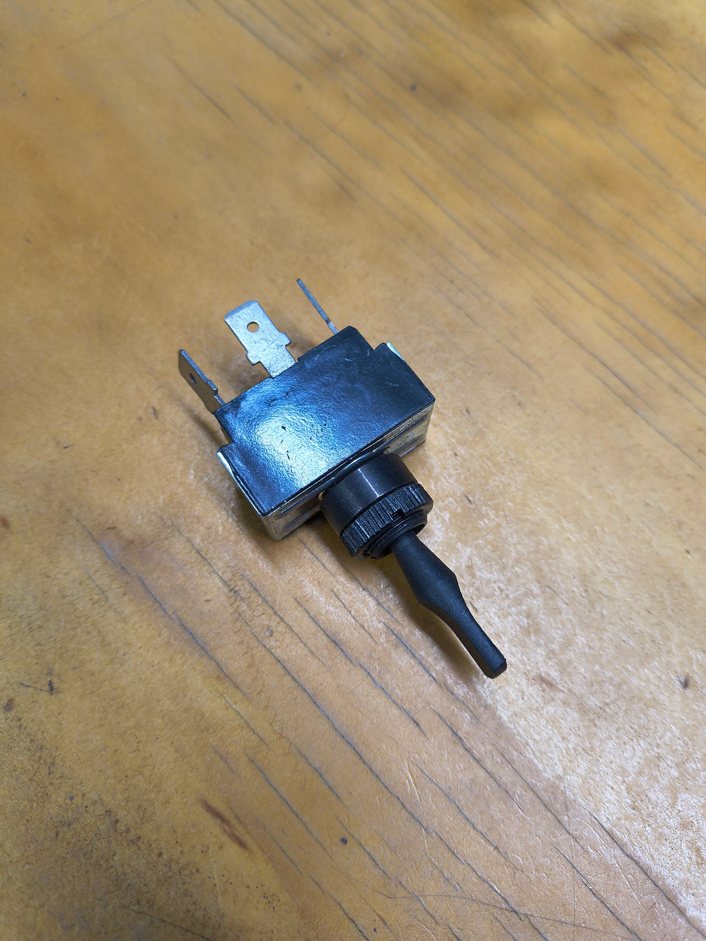 59024-13 - Toggle Switch