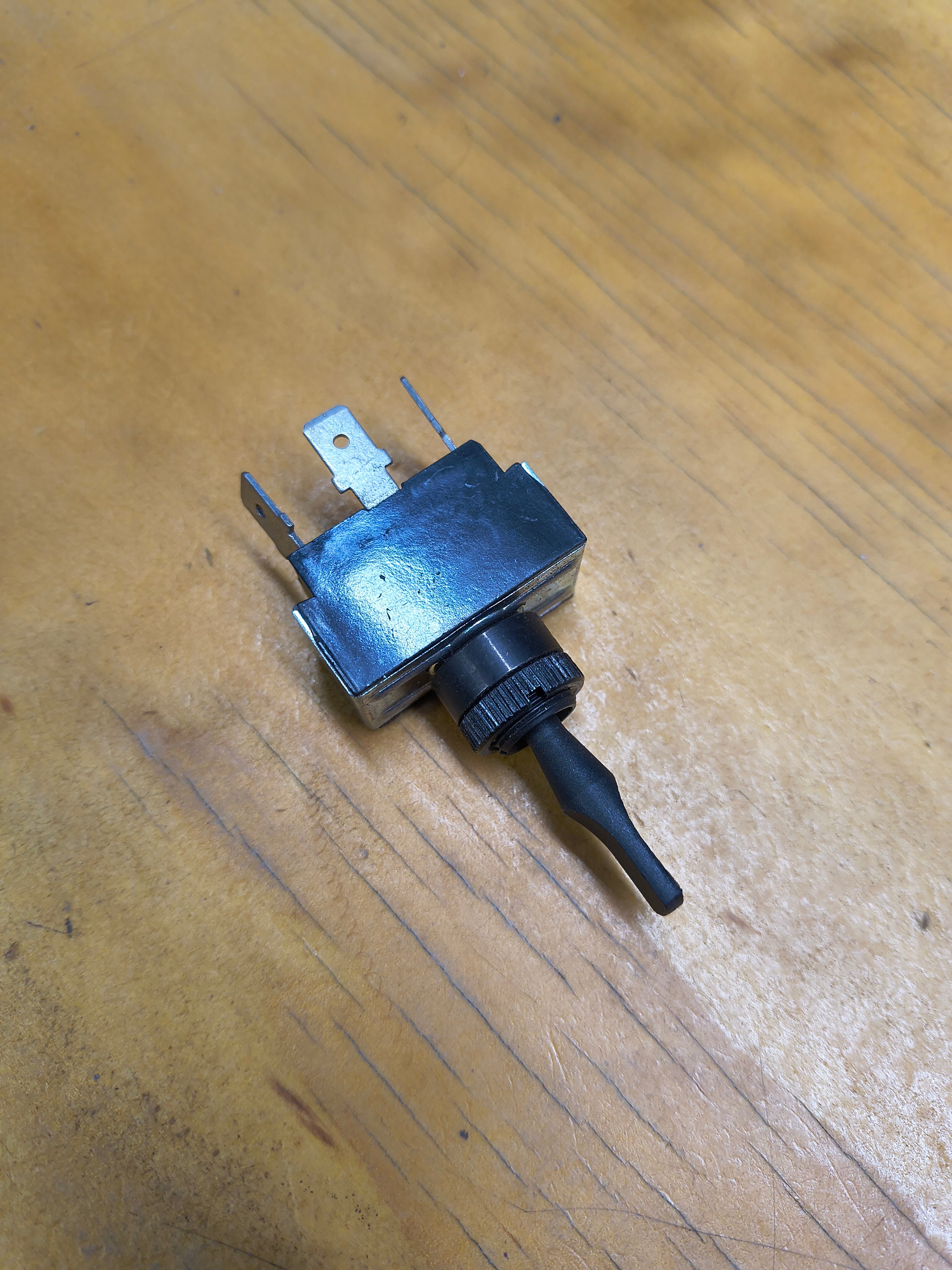 59024-13 - Toggle Switch