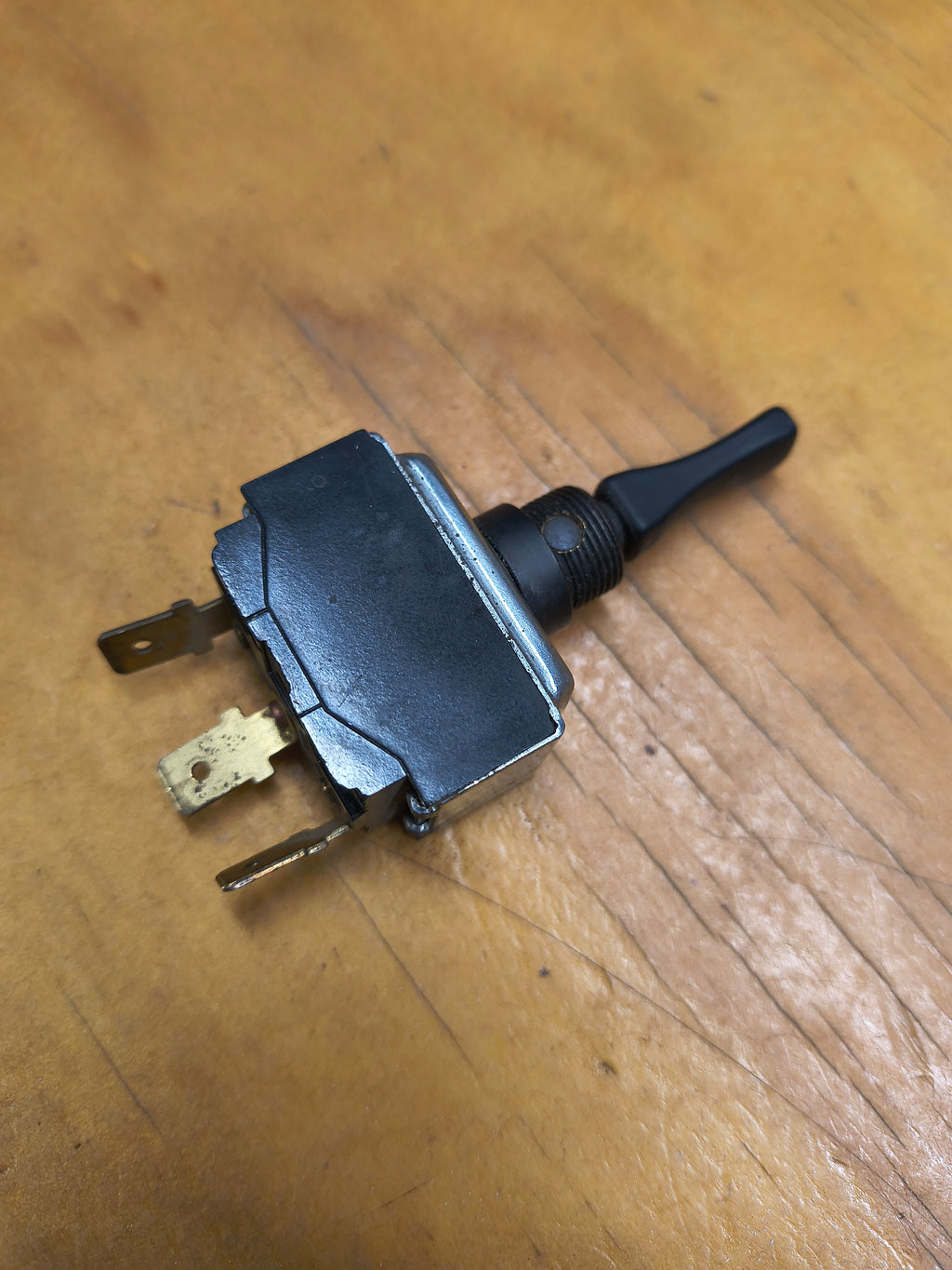 K301-301- Kenworth Momentary Toggle Switch