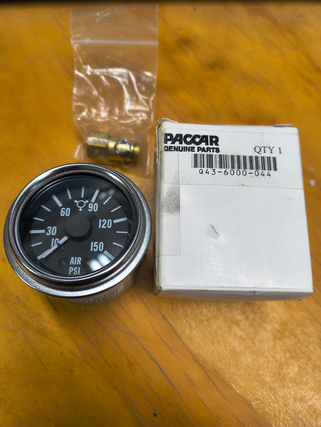 Q43-6000-044- Peterbilt 2" Mechanical Load Air Pressure Gauge